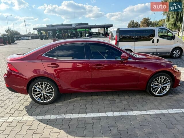 Красный Лексус ИС, объемом двигателя 2.5 л и пробегом 177 тыс. км за 13499 $, фото 6 на Automoto.ua