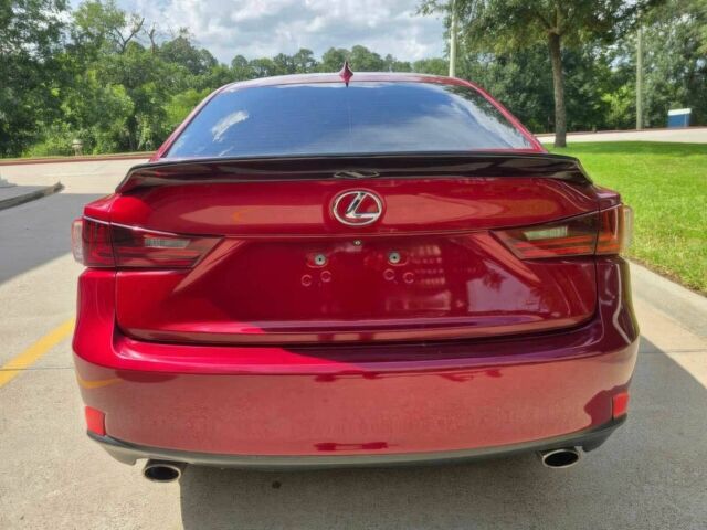 Лексус ИС 2015 в Чернигове на Automoto.ua Красный Лексус ИС, объемом двигателя 2.5 л и пробегом 76 тыс. км за 14300 $, фото 5 на Automoto.ua