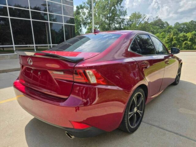 Лексус ИС 2015 в Чернигове на Automoto.ua Красный Лексус ИС, объемом двигателя 2.5 л и пробегом 76 тыс. км за 14300 $, фото 6 на Automoto.ua