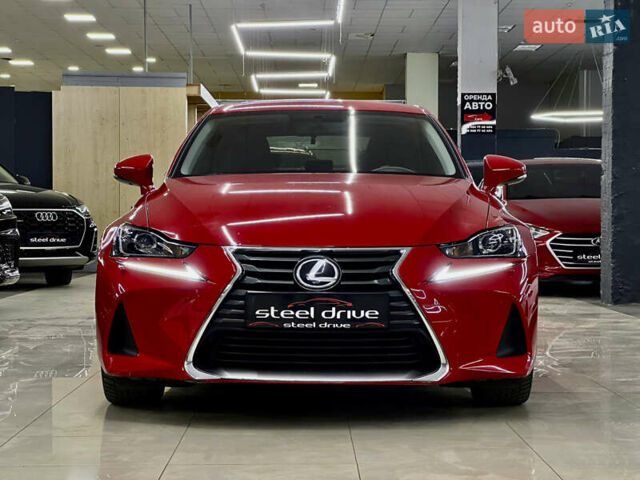 Красный Лексус ИС, объемом двигателя 2 л и пробегом 95 тыс. км за 20999 $, фото 1 на Automoto.ua