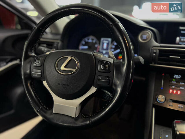 Красный Лексус ИС, объемом двигателя 2 л и пробегом 95 тыс. км за 20999 $, фото 20 на Automoto.ua