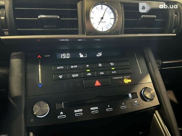 Лексус ІС, об'ємом двигуна 2 л та пробігом 74 тис. км за 24500 $, фото 11 на Automoto.ua