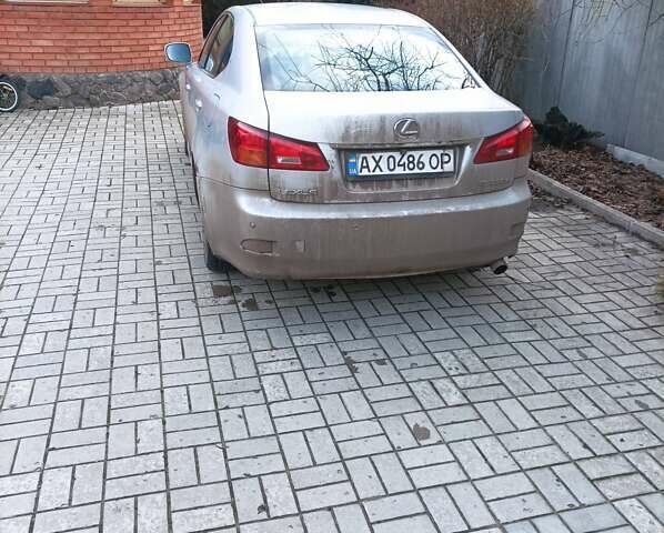 Лексус ИС, объемом двигателя 2.23 л и пробегом 250 тыс. км за 9508 $, фото 3 на Automoto.ua
