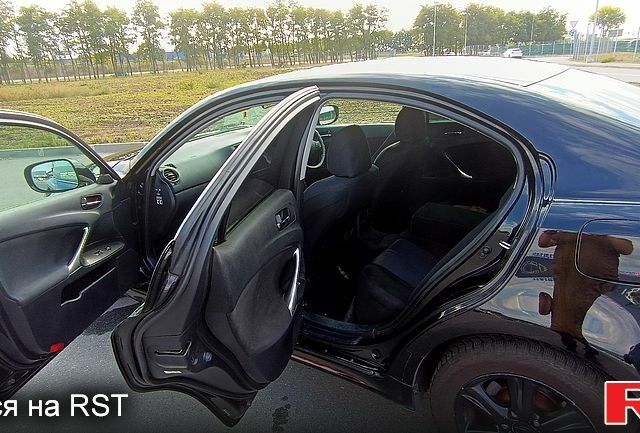 Лексус ІС, об'ємом двигуна 2.2 л та пробігом 393 тис. км за 3300 $, фото 3 на Automoto.ua