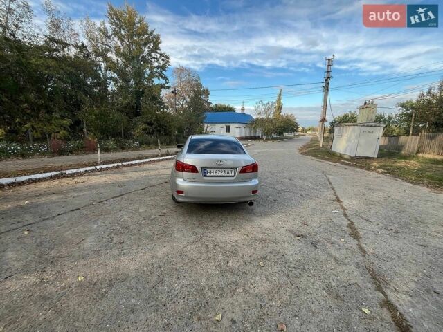 Лексус ІС, об'ємом двигуна 2.23 л та пробігом 373 тис. км за 7500 $, фото 5 на Automoto.ua