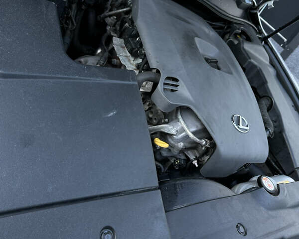 Лексус ІС, об'ємом двигуна 2.23 л та пробігом 295 тис. км за 8500 $, фото 21 на Automoto.ua