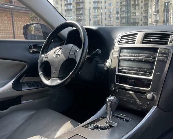Лексус ИС, объемом двигателя 3 л и пробегом 234 тыс. км за 9000 $, фото 19 на Automoto.ua