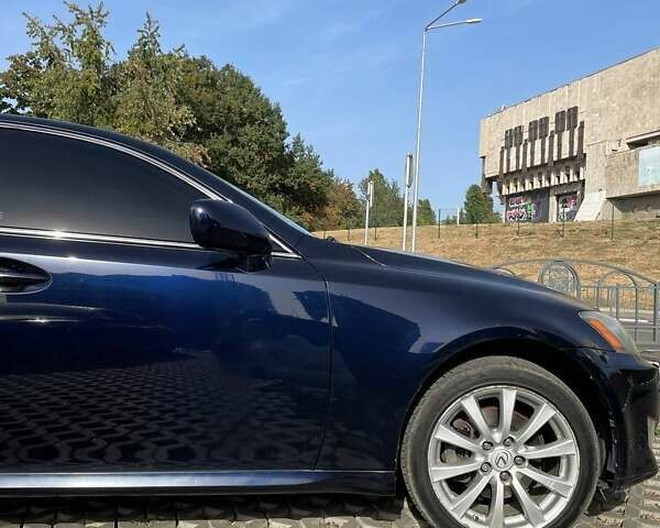 Лексус ІС, об'ємом двигуна 2.5 л та пробігом 166 тис. км за 8950 $, фото 9 на Automoto.ua