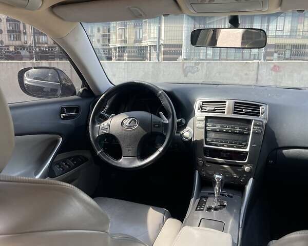 Лексус ИС, объемом двигателя 3 л и пробегом 234 тыс. км за 9000 $, фото 16 на Automoto.ua