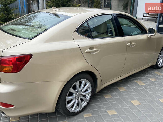 Лексус ИС, объемом двигателя 2.5 л и пробегом 160 тыс. км за 10500 $, фото 9 на Automoto.ua