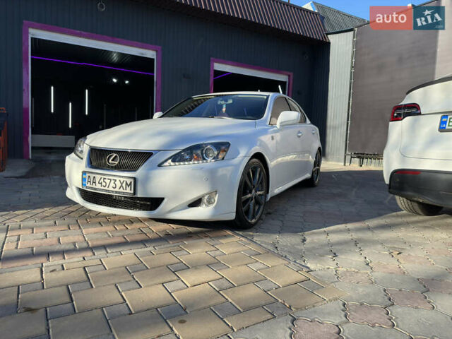 Лексус ИС, объемом двигателя 3.46 л и пробегом 166 тыс. км за 11500 $, фото 3 на Automoto.ua