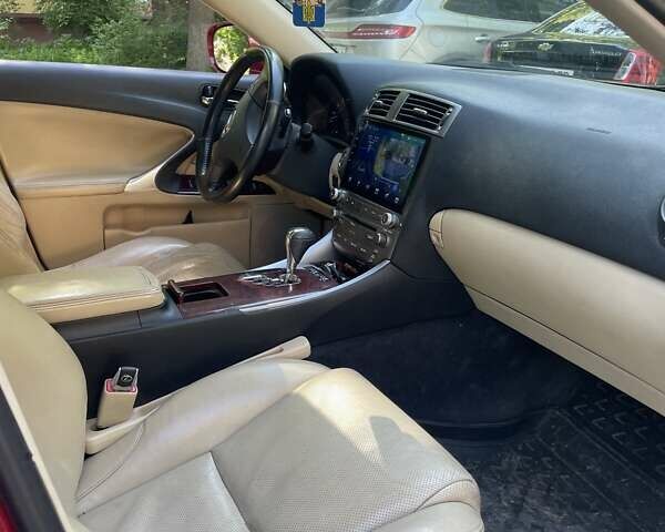 Лексус ИС, объемом двигателя 2.5 л и пробегом 180 тыс. км за 10500 $, фото 5 на Automoto.ua