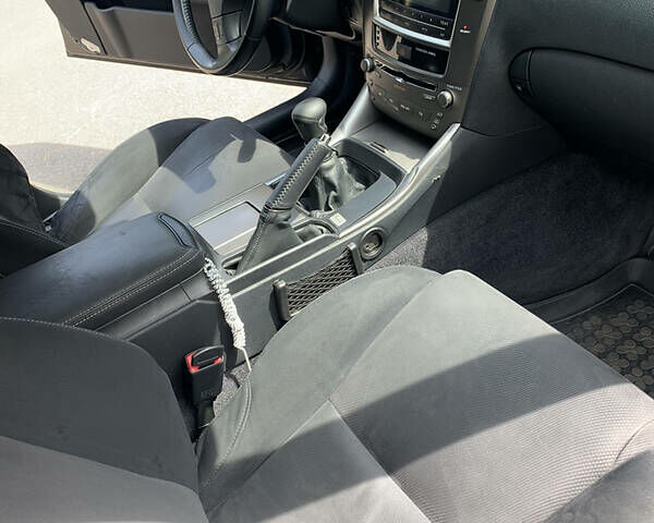 Лексус ИС, объемом двигателя 2.2 л и пробегом 192 тыс. км за 8900 $, фото 12 на Automoto.ua