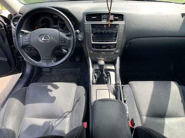 Лексус ИС, объемом двигателя 2.2 л и пробегом 192 тыс. км за 8900 $, фото 8 на Automoto.ua