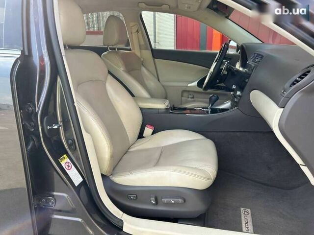 Лексус ИС, объемом двигателя 2.5 л и пробегом 165 тыс. км за 12990 $, фото 10 на Automoto.ua