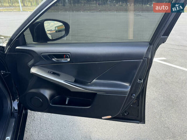 Лексус ИС, объемом двигателя 2.5 л и пробегом 230 тыс. км за 14999 $, фото 12 на Automoto.ua