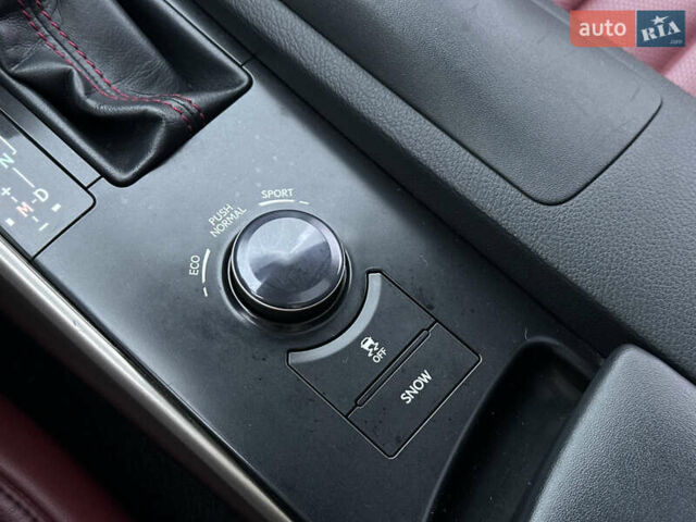 Лексус ІС, об'ємом двигуна 2.5 л та пробігом 110 тис. км за 15500 $, фото 78 на Automoto.ua