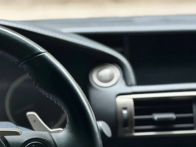 Лексус ИС, объемом двигателя 2.5 л и пробегом 290 тыс. км за 14500 $, фото 4 на Automoto.ua