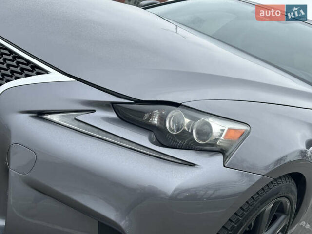 Лексус ІС, об'ємом двигуна 2.5 л та пробігом 110 тис. км за 15500 $, фото 20 на Automoto.ua