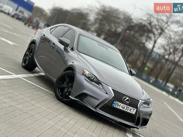 Лексус ІС, об'ємом двигуна 2.5 л та пробігом 110 тис. км за 15500 $, фото 8 на Automoto.ua