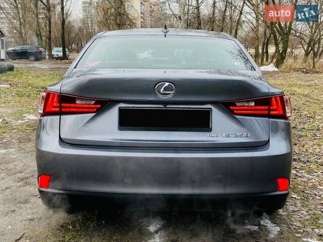Лексус ИС, объемом двигателя 2.5 л и пробегом 150 тыс. км за 14400 $, фото 4 на Automoto.ua