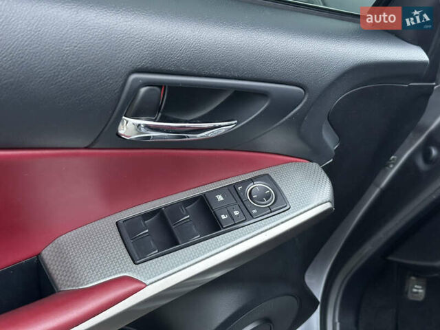 Лексус ІС, об'ємом двигуна 2.5 л та пробігом 110 тис. км за 15500 $, фото 56 на Automoto.ua