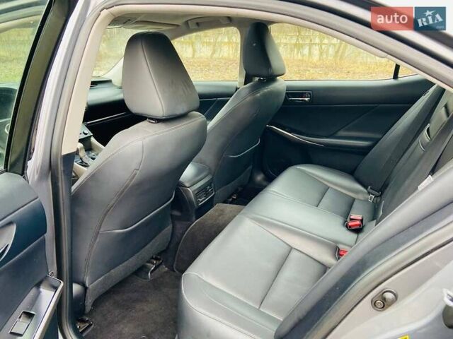 Лексус ИС, объемом двигателя 2.5 л и пробегом 150 тыс. км за 14400 $, фото 9 на Automoto.ua