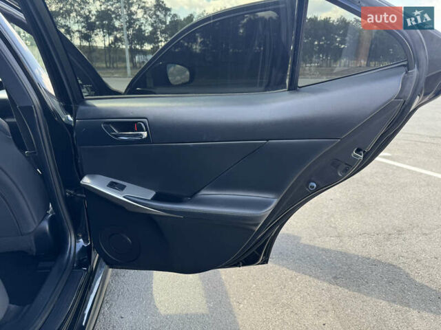Лексус ИС, объемом двигателя 2.5 л и пробегом 230 тыс. км за 14999 $, фото 11 на Automoto.ua