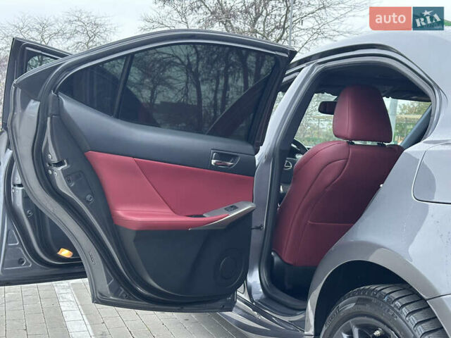 Лексус ІС, об'ємом двигуна 2.5 л та пробігом 110 тис. км за 15500 $, фото 34 на Automoto.ua