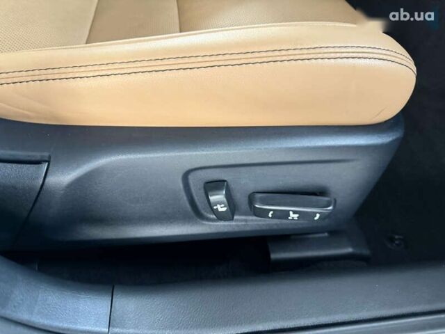Лексус ІС, об'ємом двигуна 2.5 л та пробігом 175 тис. км за 17999 $, фото 26 на Automoto.ua