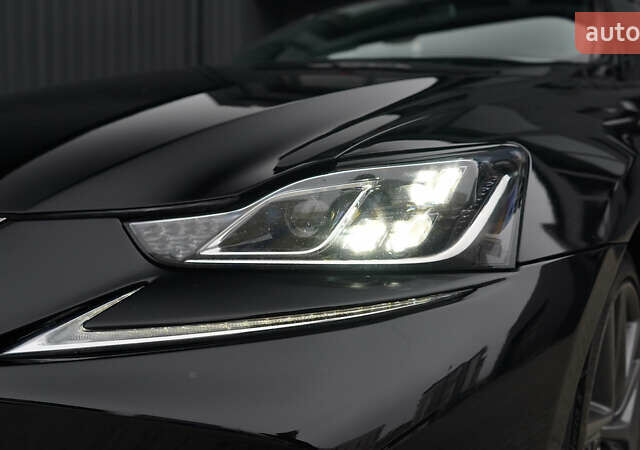 Лексус ИС, объемом двигателя 3.46 л и пробегом 120 тыс. км за 20000 $, фото 8 на Automoto.ua