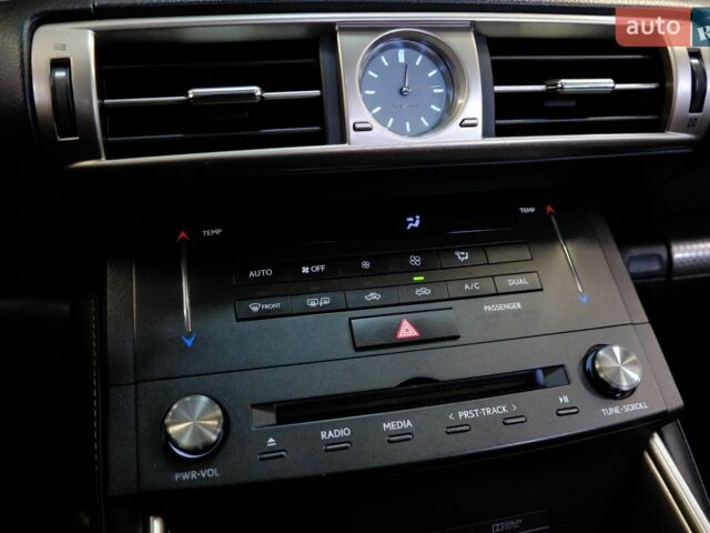 Лексус ИС, объемом двигателя 2 л и пробегом 140 тыс. км за 14900 $, фото 16 на Automoto.ua