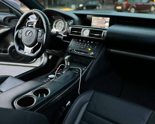 Лексус ИС, объемом двигателя 2 л и пробегом 150 тыс. км за 19000 $, фото 13 на Automoto.ua