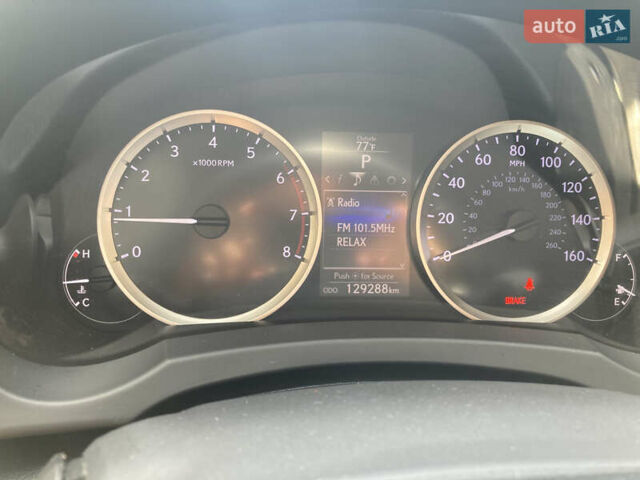 Лексус ИС, объемом двигателя 2 л и пробегом 130 тыс. км за 15500 $, фото 6 на Automoto.ua