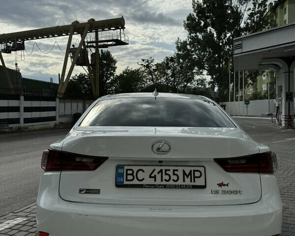 Лексус ИС, объемом двигателя 2 л и пробегом 122 тыс. км за 22900 $, фото 9 на Automoto.ua