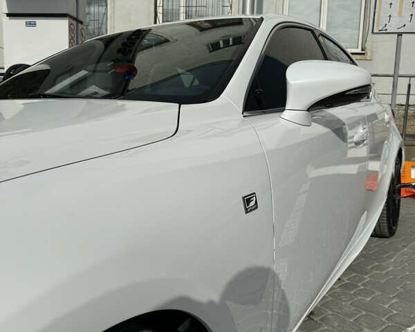 Лексус ИС, объемом двигателя 2 л и пробегом 122 тыс. км за 22900 $, фото 4 на Automoto.ua