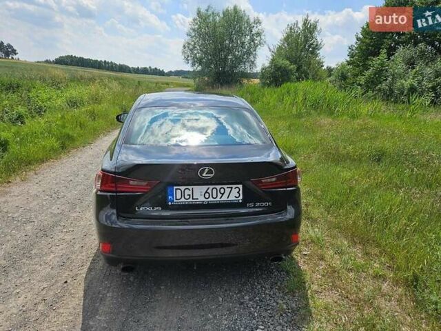 Лексус ИС, объемом двигателя 2 л и пробегом 186 тыс. км за 17000 $, фото 4 на Automoto.ua