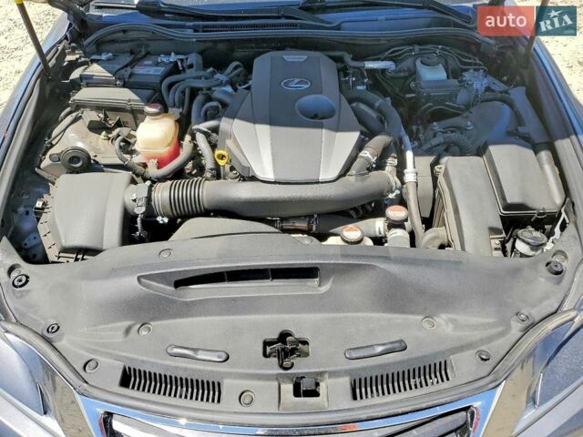 Лексус ІС, об'ємом двигуна 2 л та пробігом 112 тис. км за 3400 $, фото 10 на Automoto.ua