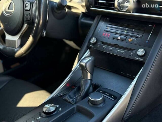 Лексус ИС, объемом двигателя 2 л и пробегом 158 тыс. км за 18999 $, фото 18 на Automoto.ua