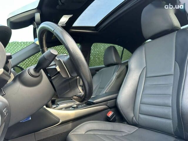 Лексус ИС, объемом двигателя 3.5 л и пробегом 31 тыс. км за 25999 $, фото 9 на Automoto.ua