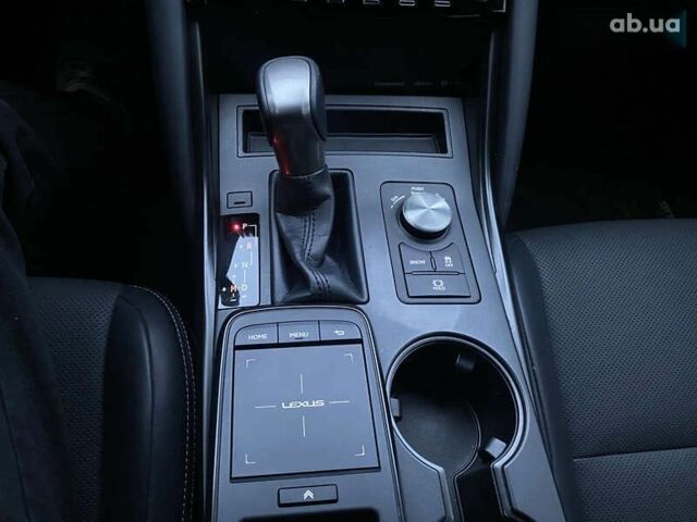 Лексус ИС, объемом двигателя 2 л и пробегом 55 тыс. км за 36999 $, фото 23 на Automoto.ua