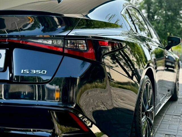 Лексус ИС, объемом двигателя 3.5 л и пробегом 118 тыс. км за 33000 $, фото 4 на Automoto.ua