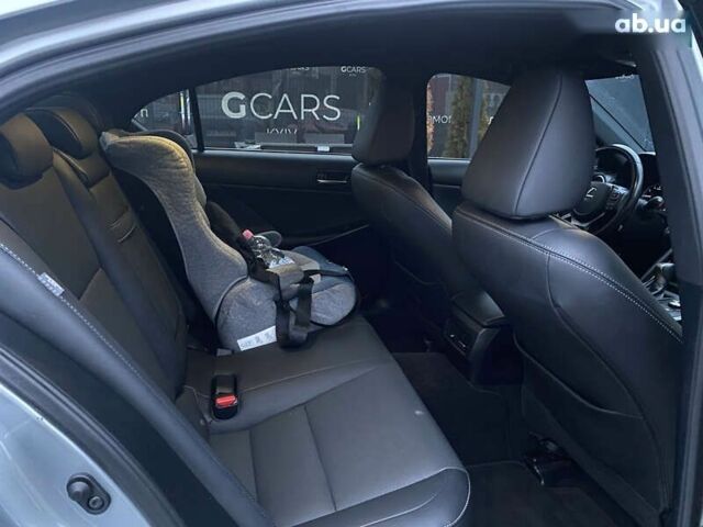 Лексус ИС, объемом двигателя 2 л и пробегом 55 тыс. км за 36999 $, фото 25 на Automoto.ua