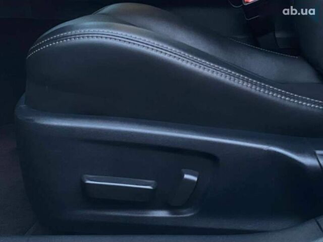 Лексус ИС, объемом двигателя 2 л и пробегом 55 тыс. км за 36999 $, фото 14 на Automoto.ua
