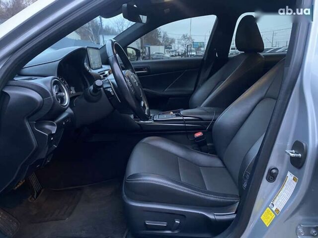 Лексус ИС, объемом двигателя 2 л и пробегом 55 тыс. км за 36999 $, фото 15 на Automoto.ua