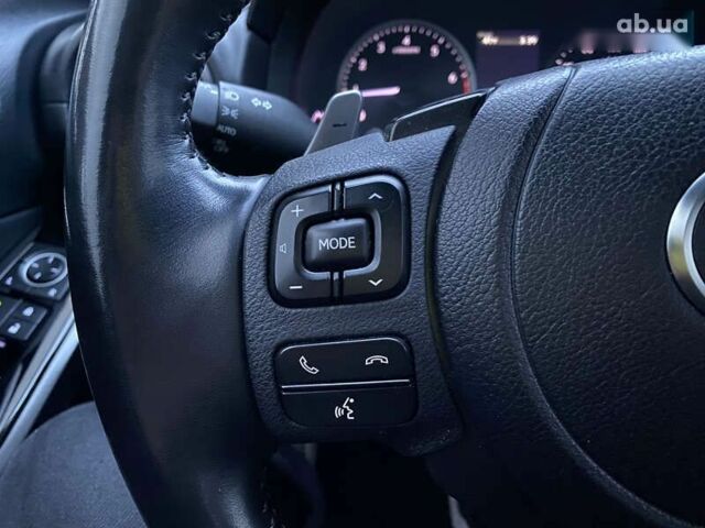 Лексус ИС, объемом двигателя 2 л и пробегом 55 тыс. км за 36999 $, фото 18 на Automoto.ua