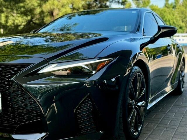 Лексус ИС, объемом двигателя 3.5 л и пробегом 118 тыс. км за 33000 $, фото 1 на Automoto.ua
