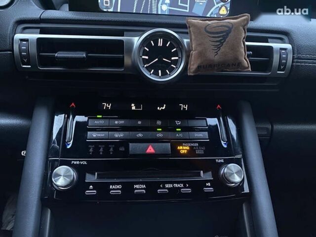 Лексус ИС, объемом двигателя 2 л и пробегом 55 тыс. км за 36999 $, фото 22 на Automoto.ua