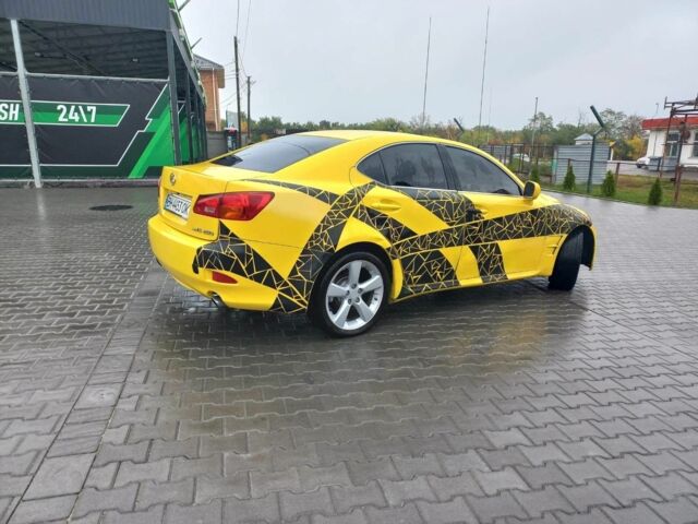 Желтый Лексус ИС, объемом двигателя 2.5 л и пробегом 176 тыс. км за 6500 $, фото 10 на Automoto.ua