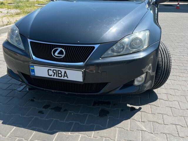 Серый Лексус ИС, объемом двигателя 2.2 л и пробегом 230 тыс. км за 4504 $, фото 8 на Automoto.ua